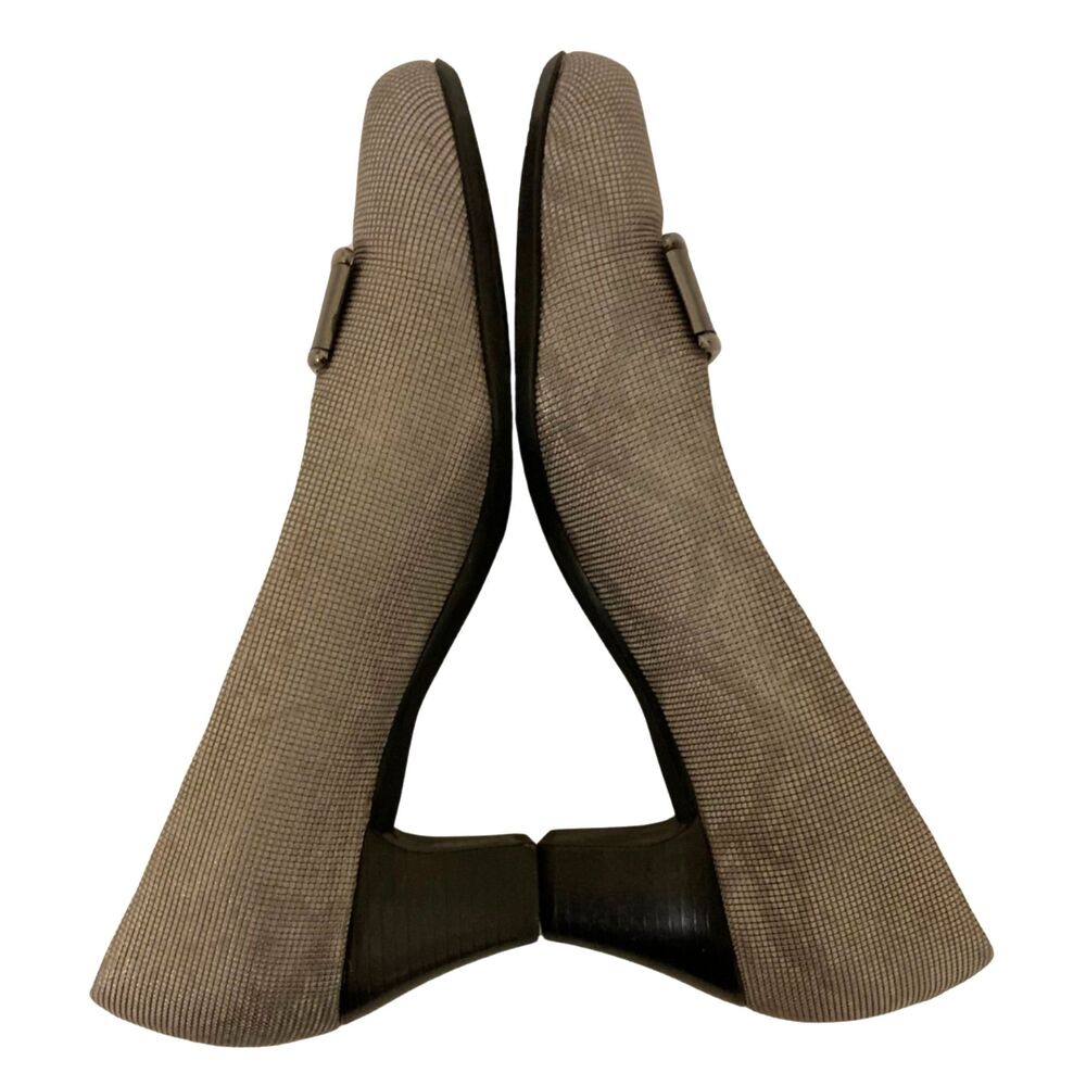 Munro American Comfort Flats Grey Metalic Print Block Heels Size 6.5 - Picture 4 of 9